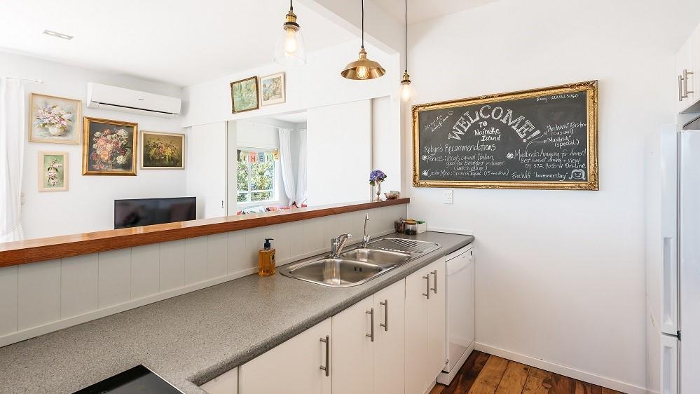 The Vintage Cottage Oneroa Exterior photo